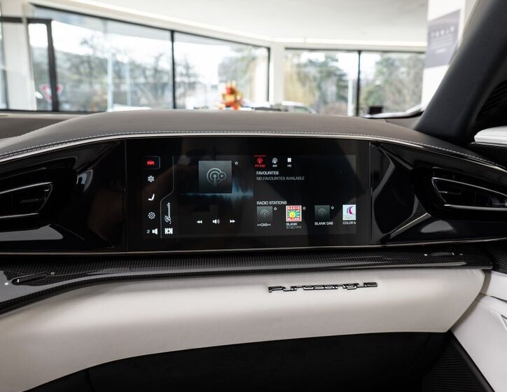 Ferrari Ostatní SUV 6,5 l 529 kw