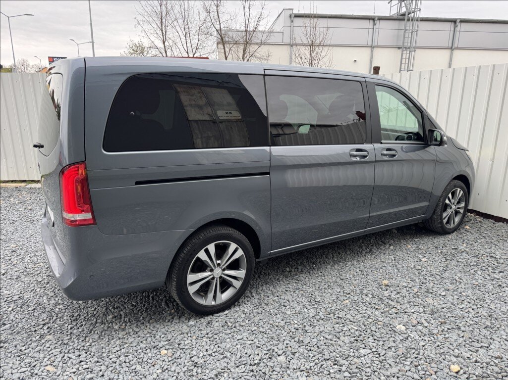 Mercedes-Benz Třídy V Kombi 2,1 l 120 kw