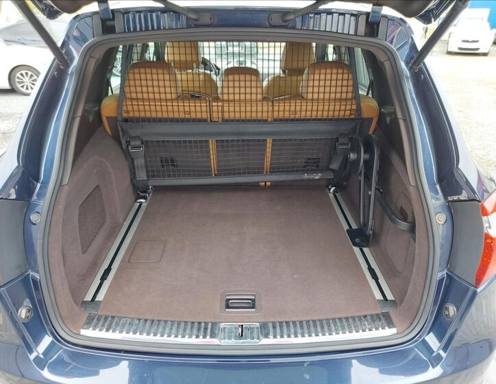 Porsche Cayenne SUV / Terénní 3,0 l 245 kw