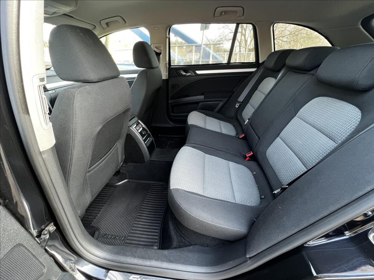 Škoda Superb Kombi 3,6 l 191 kw