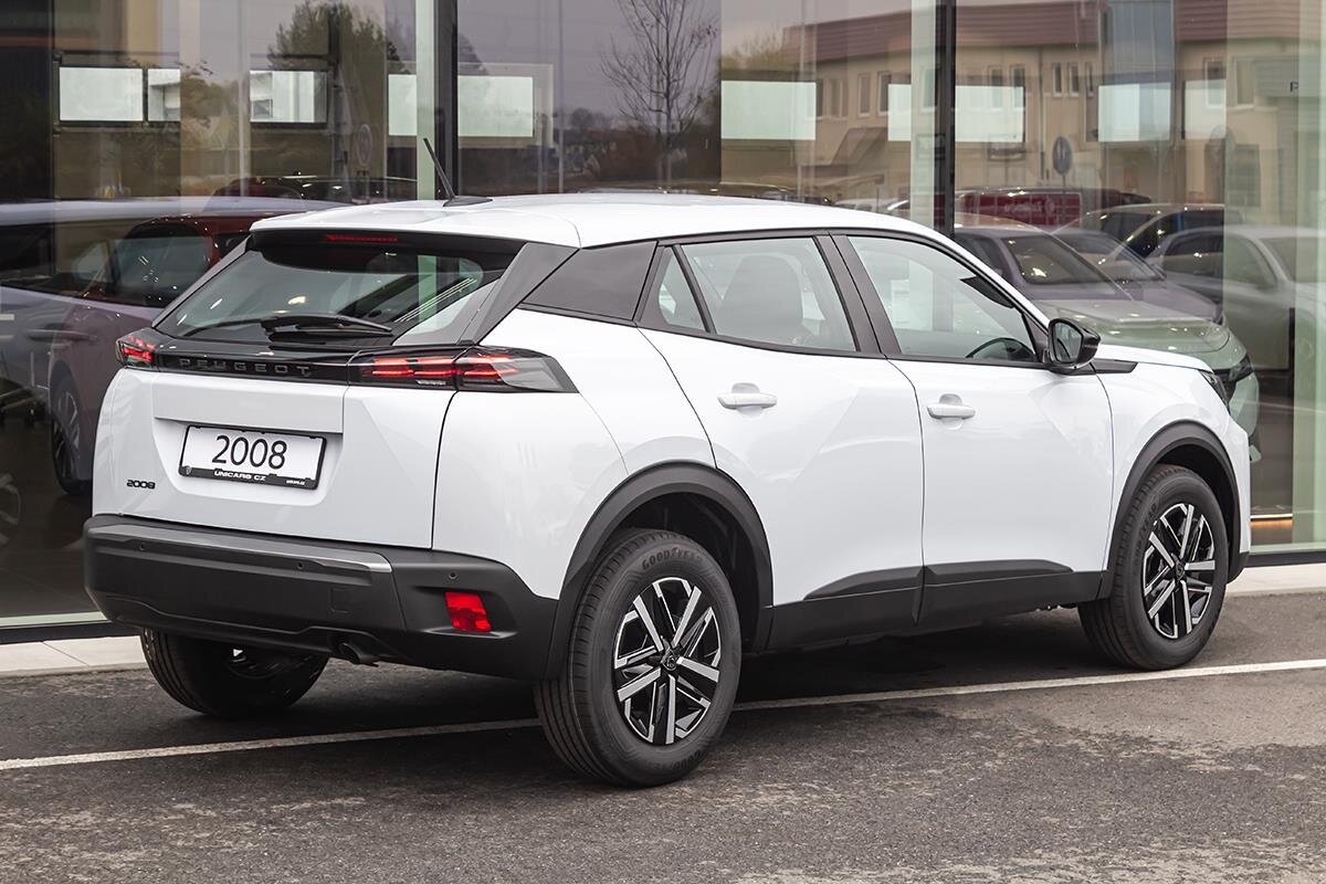 Peugeot 2008 SUV 1,2 l 81 kw