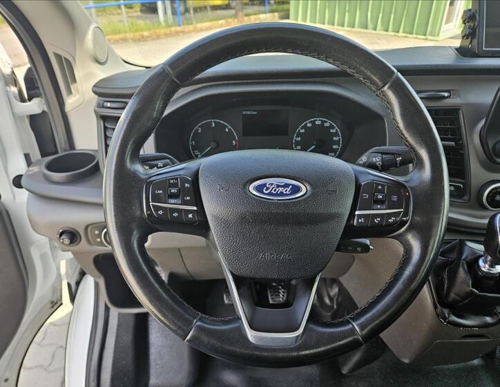 Ford Transit 10