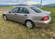 Mercedes-Benz Třídy C Sedan / Limuzína 1,8 l 105 kw
