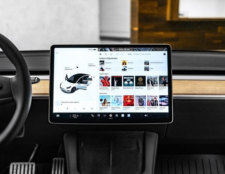 Tesla Model 3 Sedan 0,0 65 kw