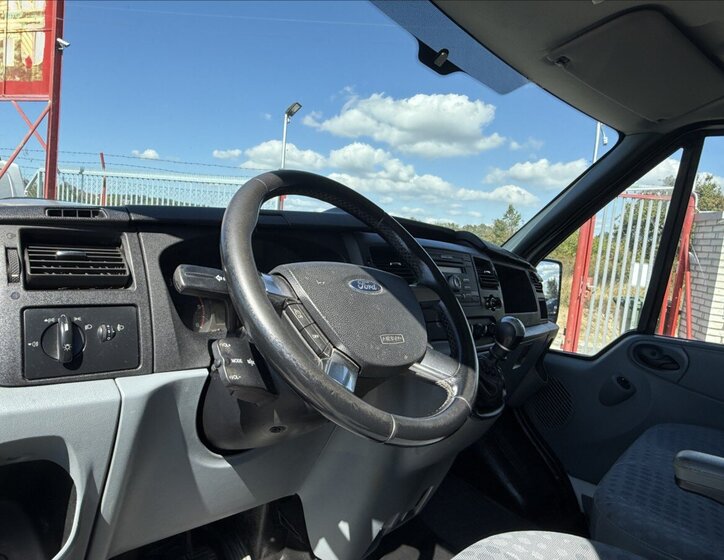 Ford Transit 10