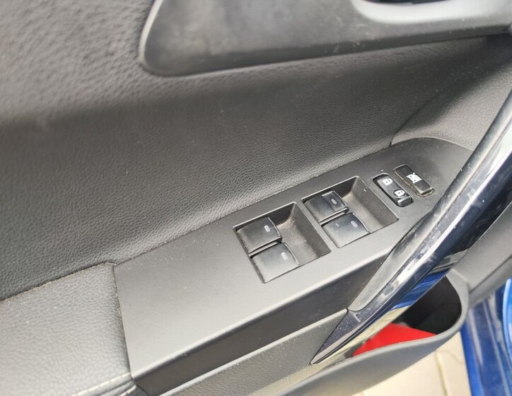 Toyota Auris Kombi 1,6 l 82 kw