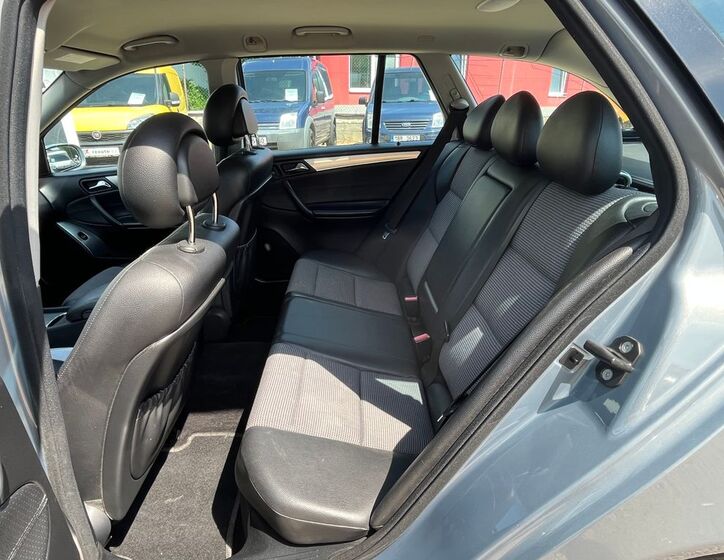 Mercedes-Benz Třídy C 16