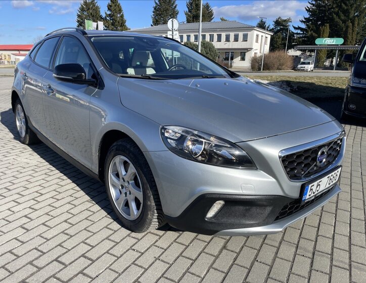 Volvo V40 Hatchback 2,0 l 140 kw