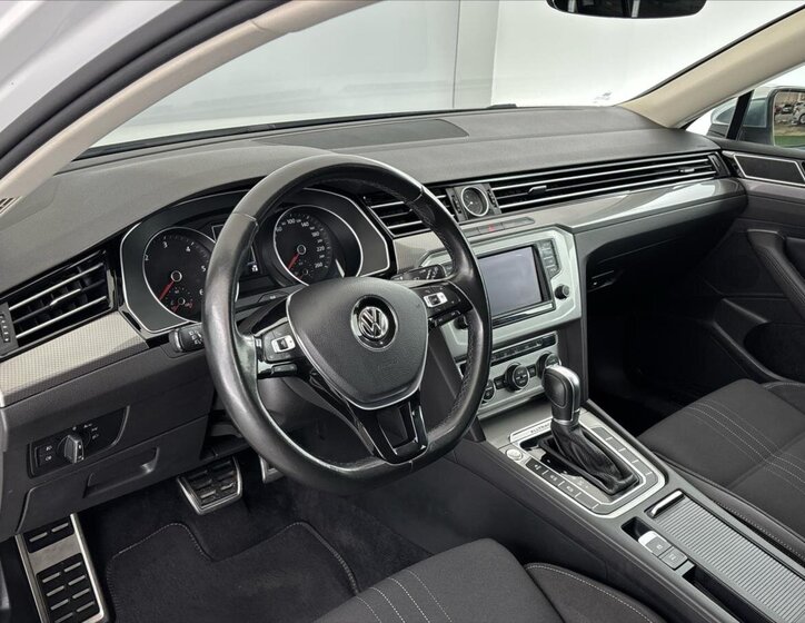 Volkswagen Passat Kombi 2,0 l 140 kw