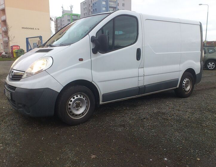 Opel Vivaro 1