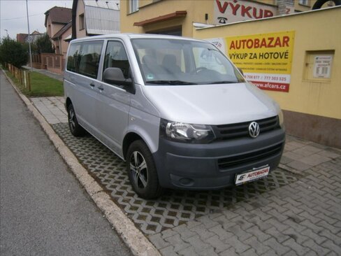 Volkswagen Caravelle Kombi 2,0 l 75 kw