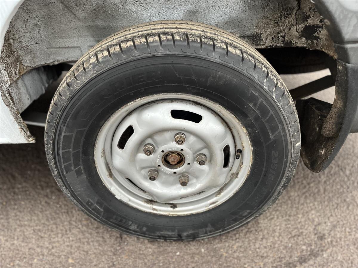 Ford Transit Skříň 2,2 l 74 kw