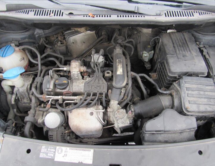 Volkswagen Touran Kombi 1,2 l 77 kw