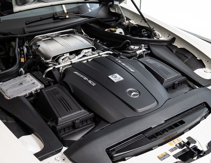 Mercedes-Benz AMG GT 18