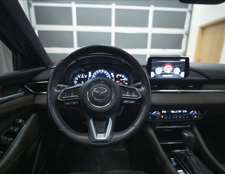 Mazda 6 Sedan / Limuzína 2,5 l 143 kw