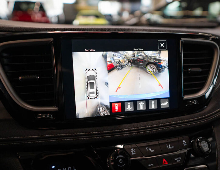 Chrysler Pacifica MPV 3,6 l 221 kw