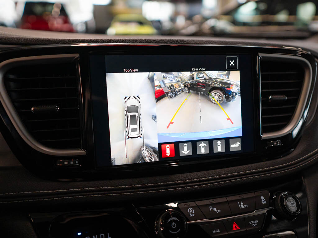 Chrysler Pacifica MPV 3,6 l 221 kw