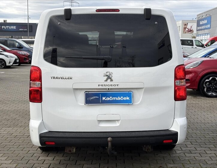 Peugeot Traveller 4