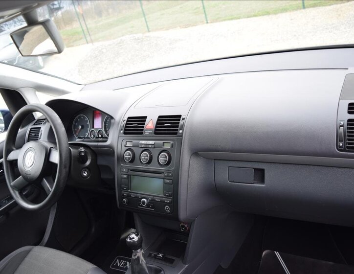 Volkswagen Touran Kombi 1,4 l 103 kw