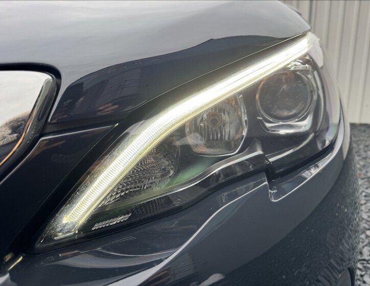 Peugeot 308 Kombi 1,5 l 96 kw