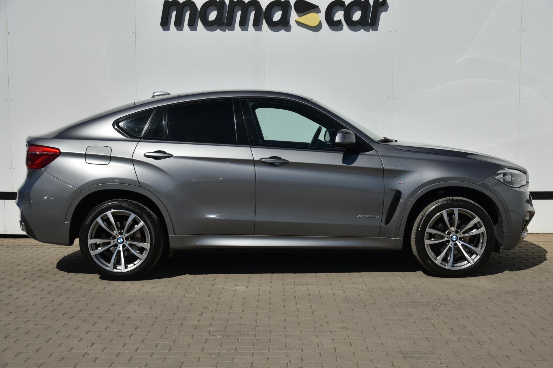 BMW X6 SUV / Terénní 3,0 l 190 kw