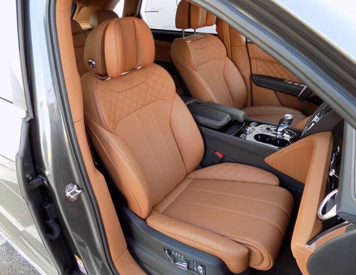 Bentley Bentayga 18