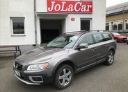 Volvo XC70 Kombi 2,4 l 151 kw