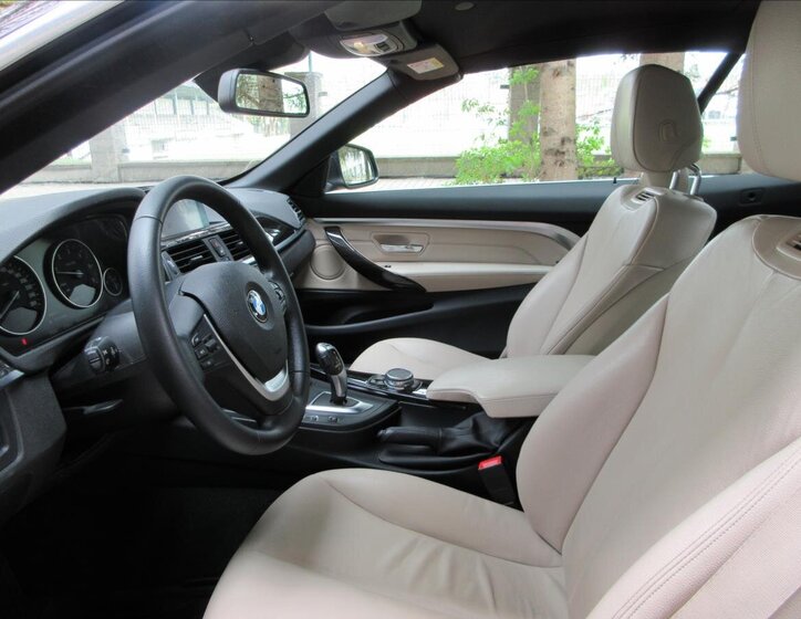 BMW Řada 4 Kabriolet 2,0 l 135 kw
