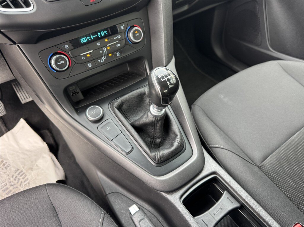 Ford Focus Hatchback 1,5 l 77 kw