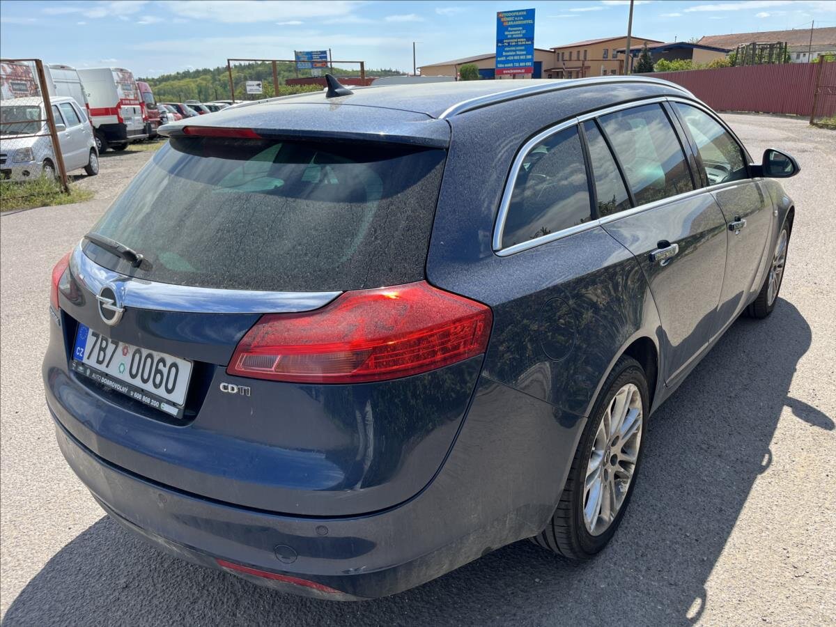 Opel Insignia Kombi 2,0 l 118 kw