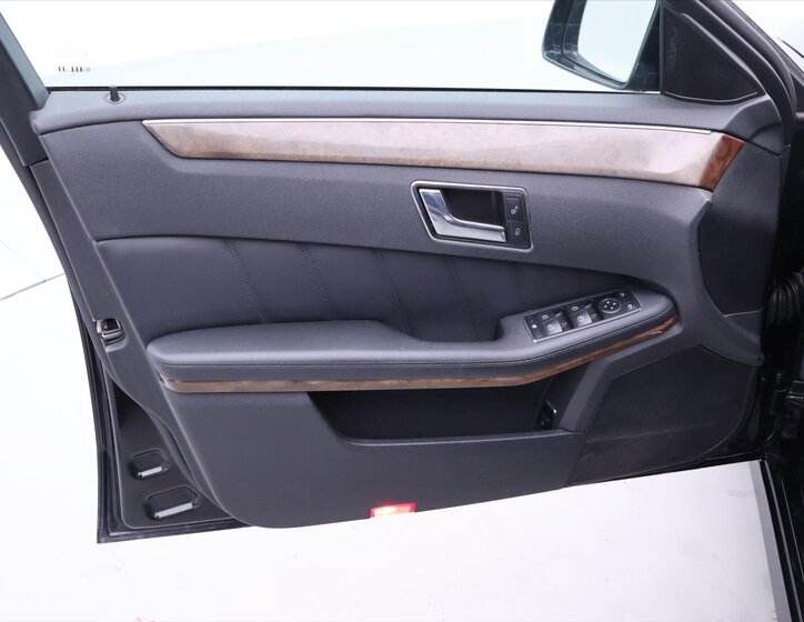 Mercedes-Benz Třídy E Kombi 3,0 l 170 kw