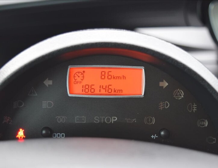 Peugeot 807 MPV 2,0 l 100 kw