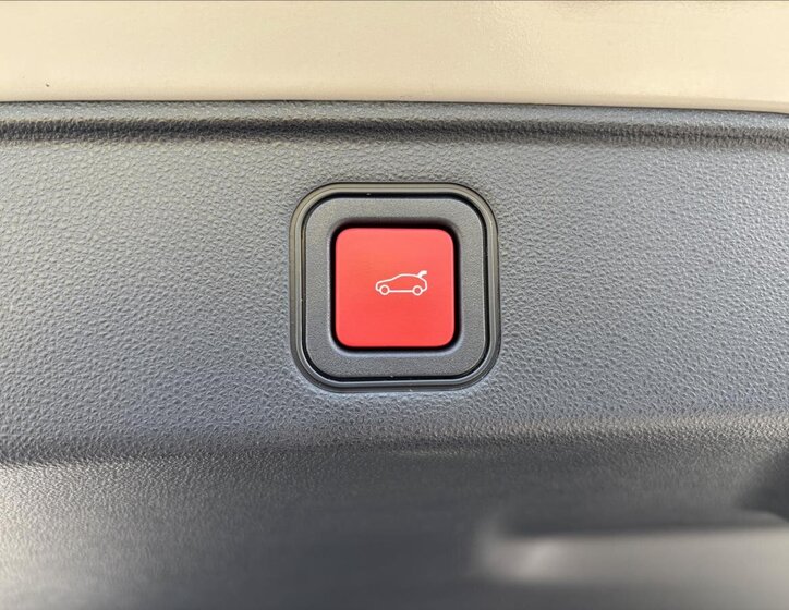 Fiat 600 SUV / Terénní 1,2 l 100 kw