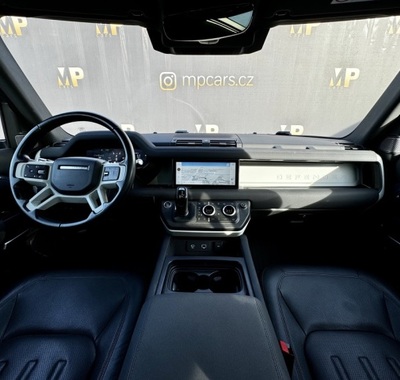 Land Rover Defender 8