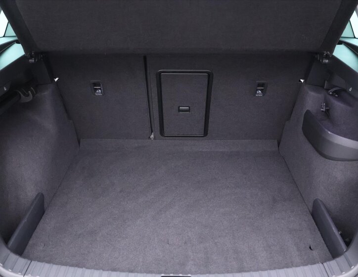 Škoda Karoq SUV / Terénní 2,0 l 110 kw