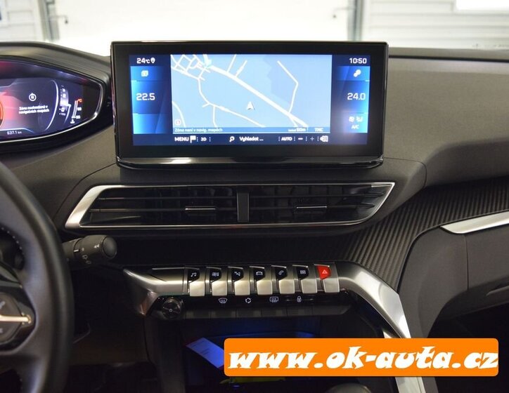 Peugeot 3008 SUV 1,2 l 96 kw