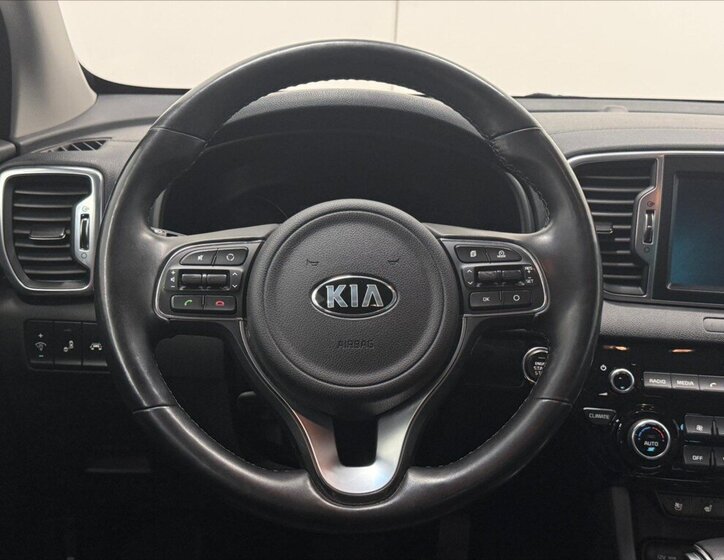 KIA Sportage SUV / Terénní 2,0 l 136 kw