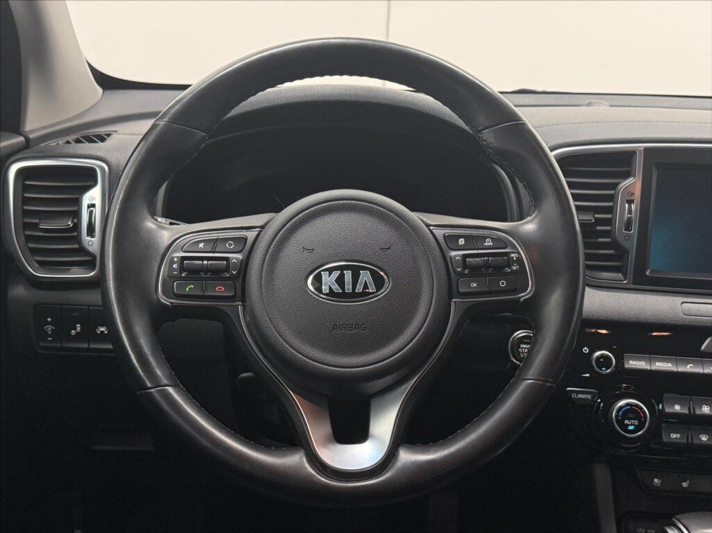 KIA Sportage SUV / Terénní 2,0 l 136 kw