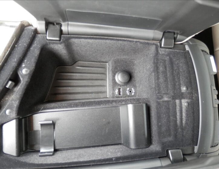 BMW Řada 5 Sedan 3,0 l 230 kw