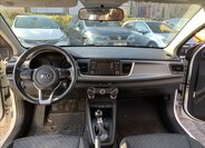 KIA Rio 9