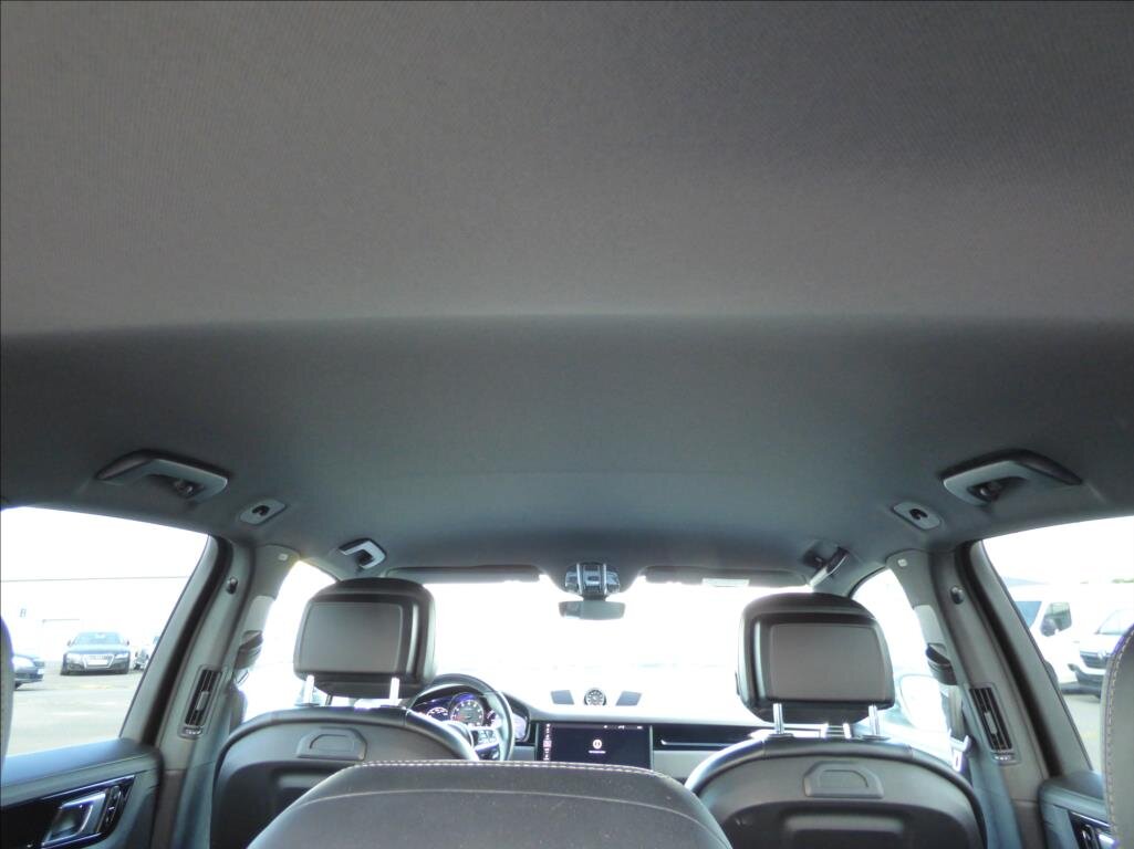 Porsche Cayenne SUV 2,9 l 324 kw