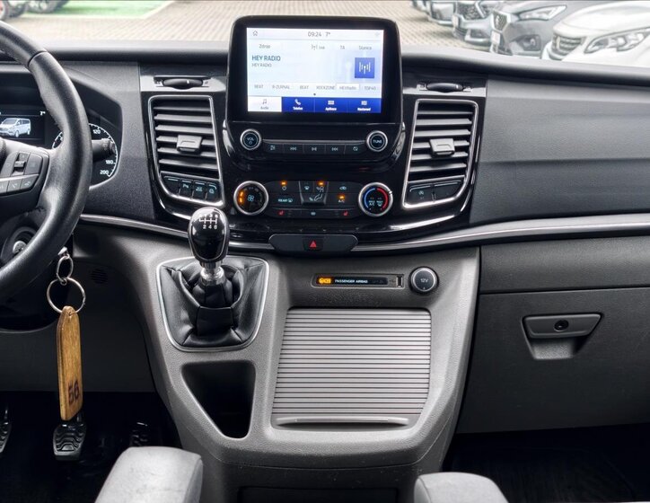 Ford Tourneo Custom MPV 2,0 l 136 kw