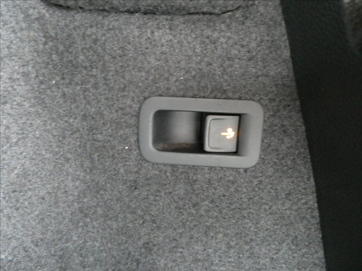 Škoda Karoq SUV / Terénní 2,0 l 110 kw