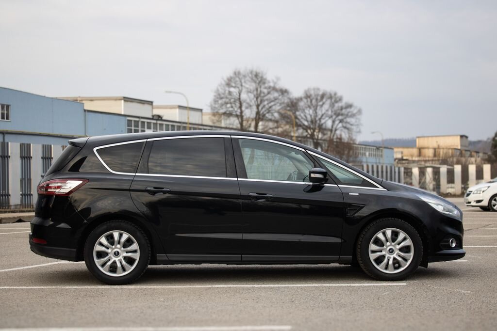 Ford S-MAX MPV 2,0 l 110 kw