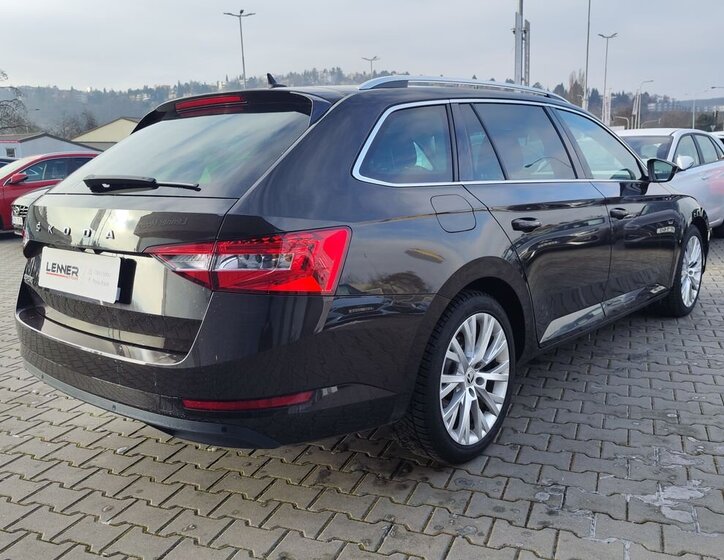 Škoda Superb Kombi 2,0 l 110 kw