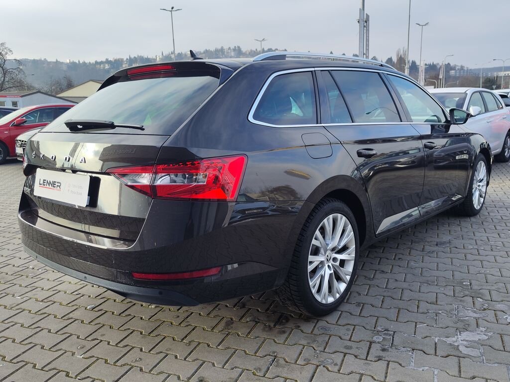 Škoda Superb Kombi 2,0 l 110 kw