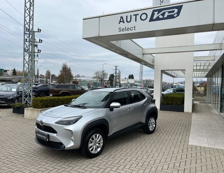 Toyota Yaris Cross SUV / Terénní 1,5 l 68 kw