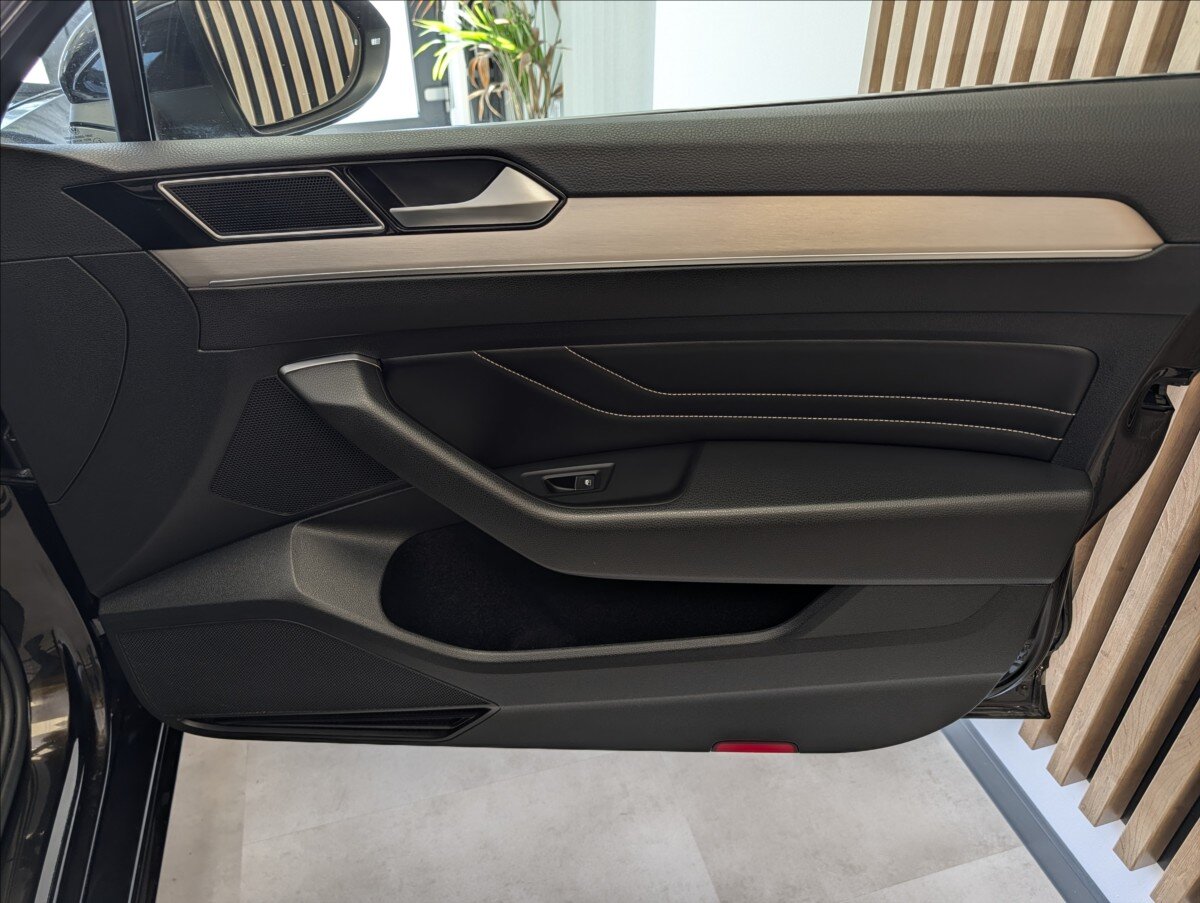 Volkswagen Passat Kombi 2,0 l 140 kw