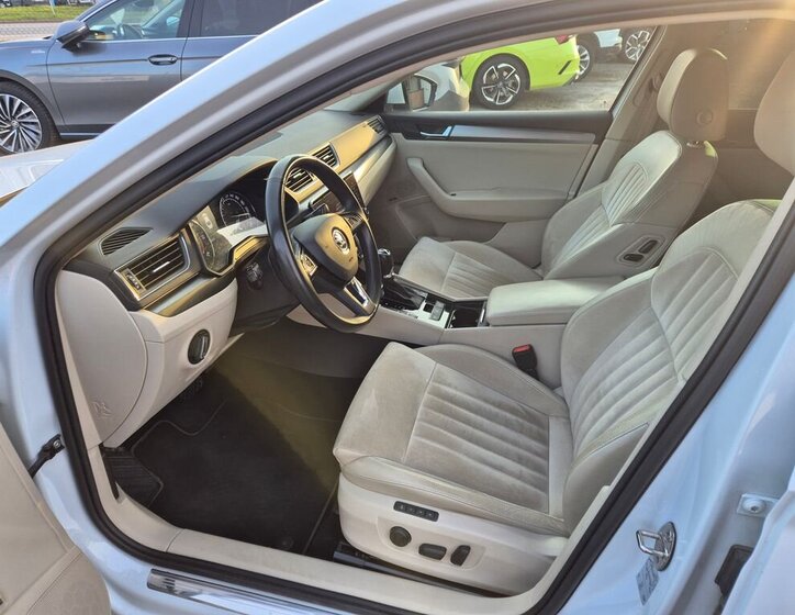 Škoda Superb Sedan / Limuzína 2,0 l 110 kw