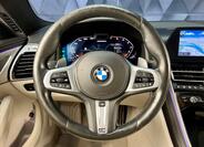 BMW Řada 8 13